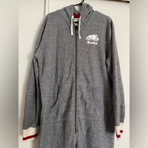 Roots onesie size womens LG or Mens M